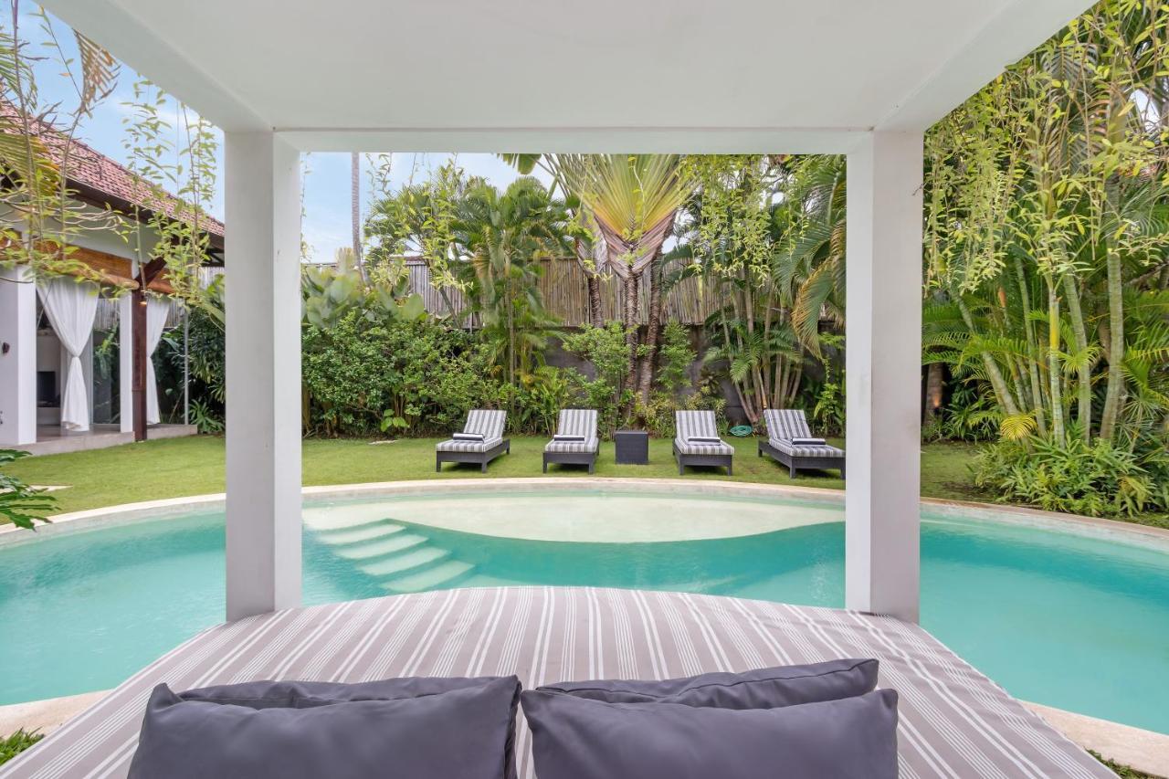 Villa Alice By Villa Finder Seminyak Exteriér fotografie